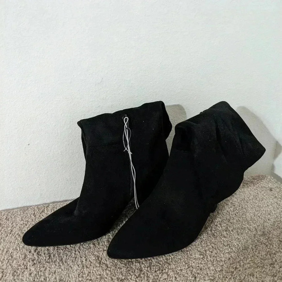 Universal Thread Ada Dress Boots Black‎ Faux Suede Size 9 NEW - Picture 11 of 11
